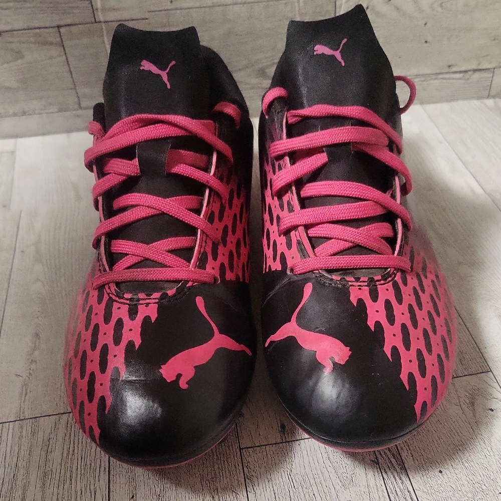 Puma Spirit‎ III FG Kids Soccer Cleats Size 5 BLACK Pink 106070-04